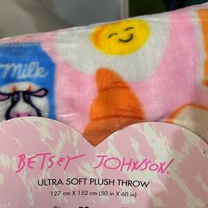 Betsey Johnson Cozy Blanket- Pink and Orange Breakfast Delight